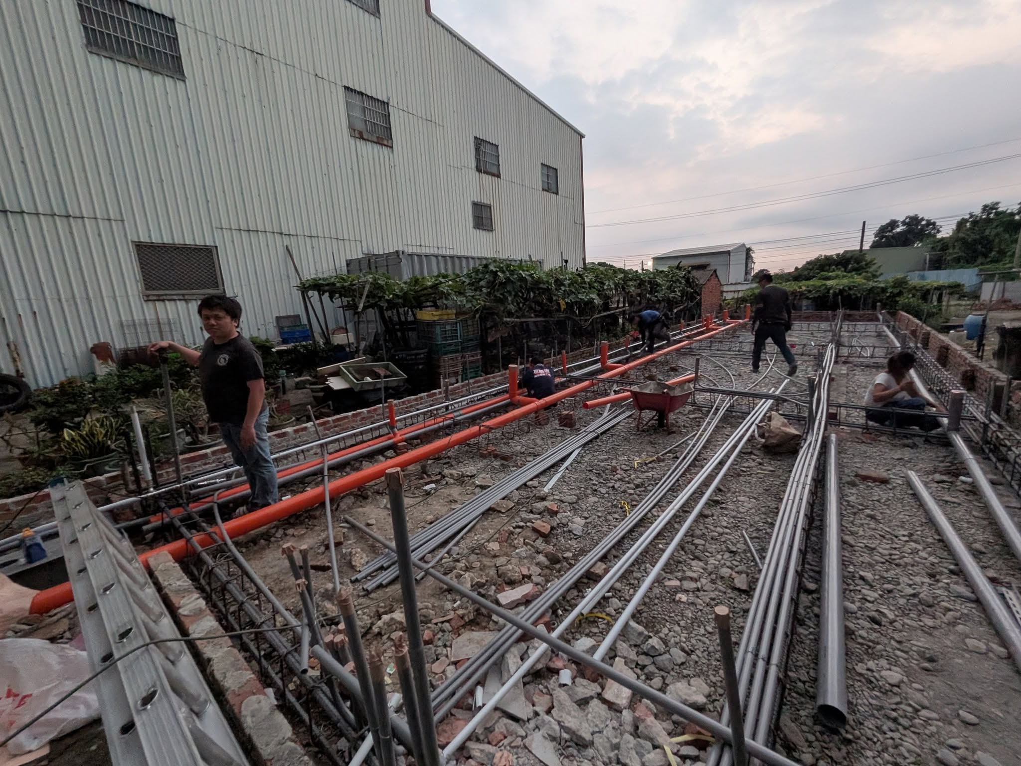 1~3屆水電實務技能班學生 一起來工地實作實習｜原文照片 1